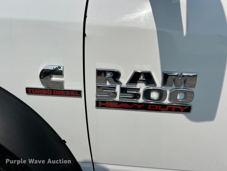 image for item EK3007 2014 Dodge  Ram 5500HD Crew Cab flatbed truck