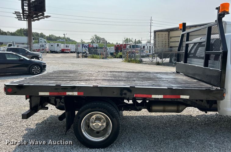 image for item EK3007 2014 Dodge  Ram 5500HD Crew Cab flatbed truck