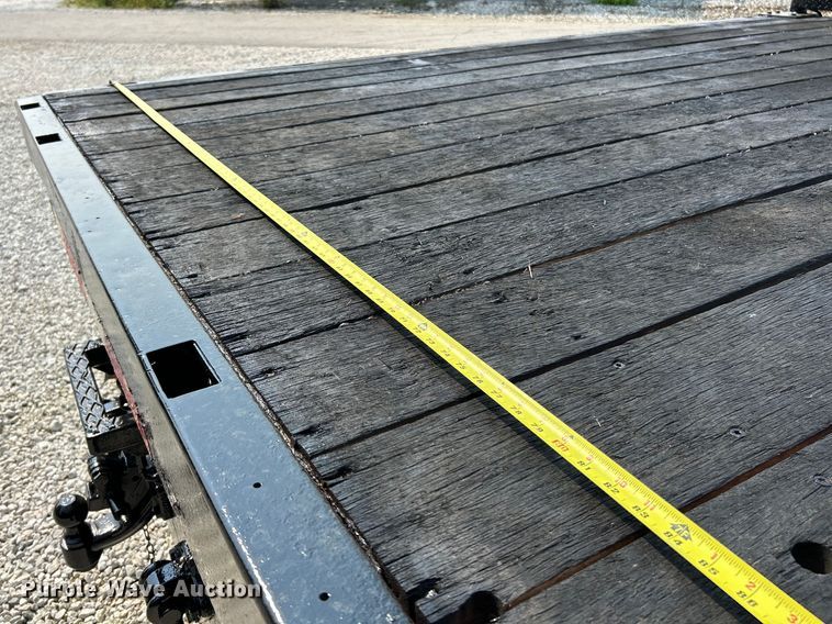 image for item EK3007 2014 Dodge  Ram 5500HD Crew Cab flatbed truck