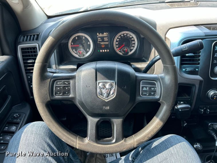 image for item EK3007 2014 Dodge  Ram 5500HD Crew Cab flatbed truck