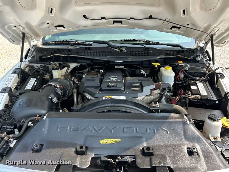 image for item EK3007 2014 Dodge  Ram 5500HD Crew Cab flatbed truck