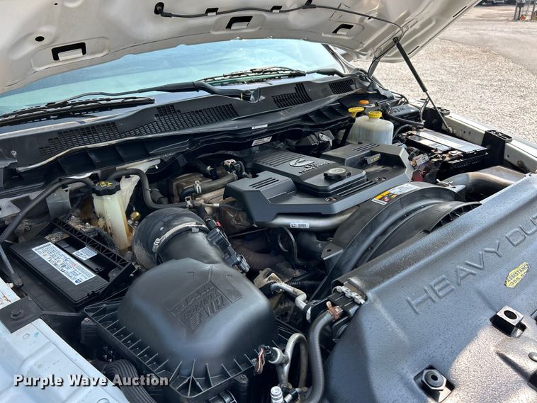 image for item EK3007 2014 Dodge  Ram 5500HD Crew Cab flatbed truck