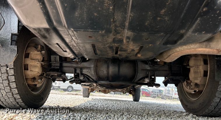 image for item EK3007 2014 Dodge  Ram 5500HD Crew Cab flatbed truck