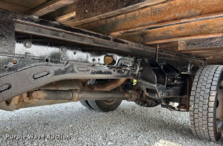 image for item EK3007 2014 Dodge  Ram 5500HD Crew Cab flatbed truck