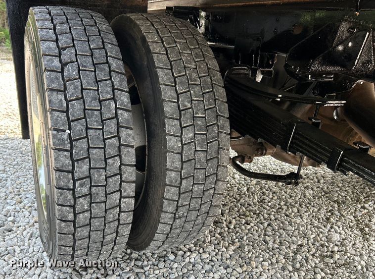 image for item EK3007 2014 Dodge  Ram 5500HD Crew Cab flatbed truck