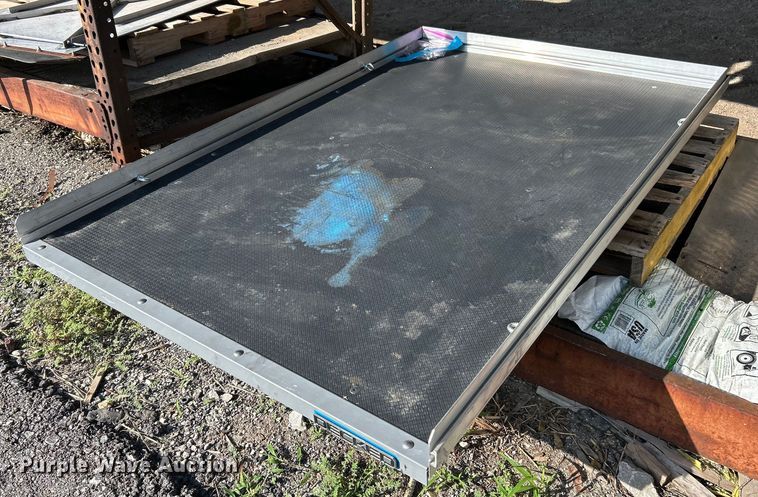 image for item EK3021 Decked CG1000 cargo sliding tray