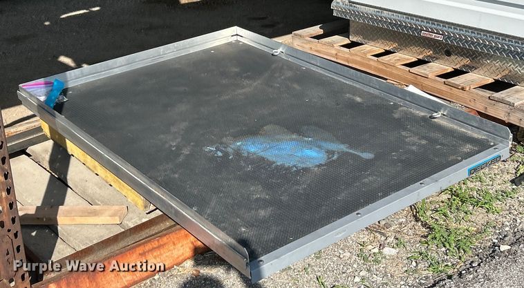 image for item EK3021 Decked CG1000 cargo sliding tray