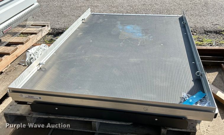 image for item EK3021 Decked CG1000 cargo sliding tray