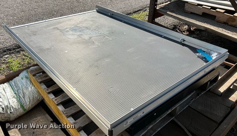 image for item EK3021 Decked CG1000 cargo sliding tray