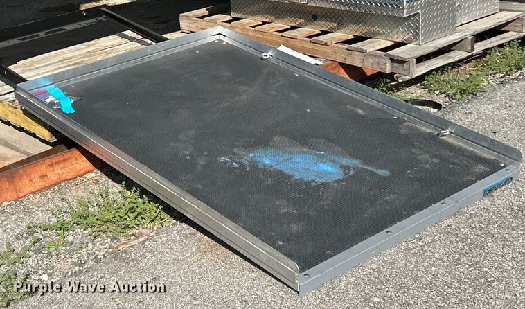 image for item EK3021 Decked CG1000 cargo sliding tray