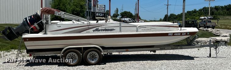 image for item EK4824 2004 Hurricane  228R boat