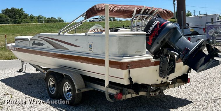 image for item EK4824 2004 Hurricane  228R boat