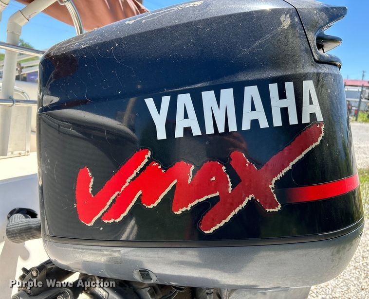 image for item EK4824 2004 Hurricane  228R boat