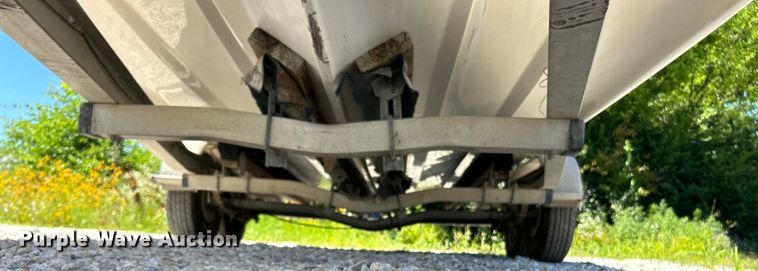 image for item EK4824 2004 Hurricane  228R boat