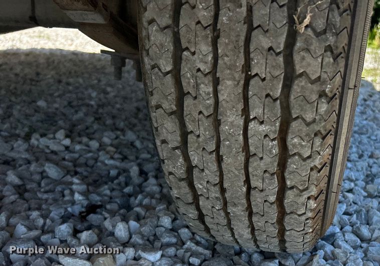 image for item EK4824 2004 Hurricane  228R boat