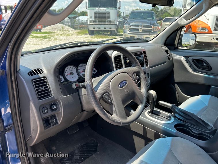 image for item EK4919 2007 Ford Escape XLT SUV