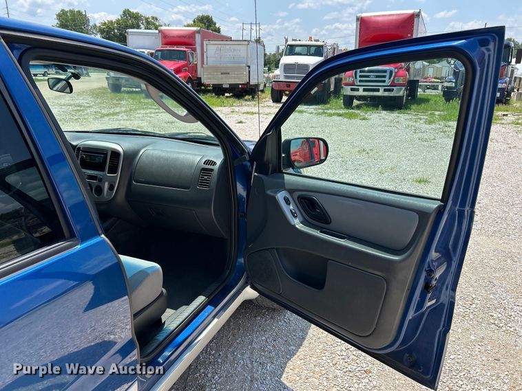 image for item EK4919 2007 Ford Escape XLT SUV