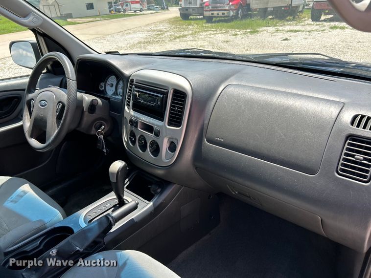 image for item EK4919 2007 Ford Escape XLT SUV