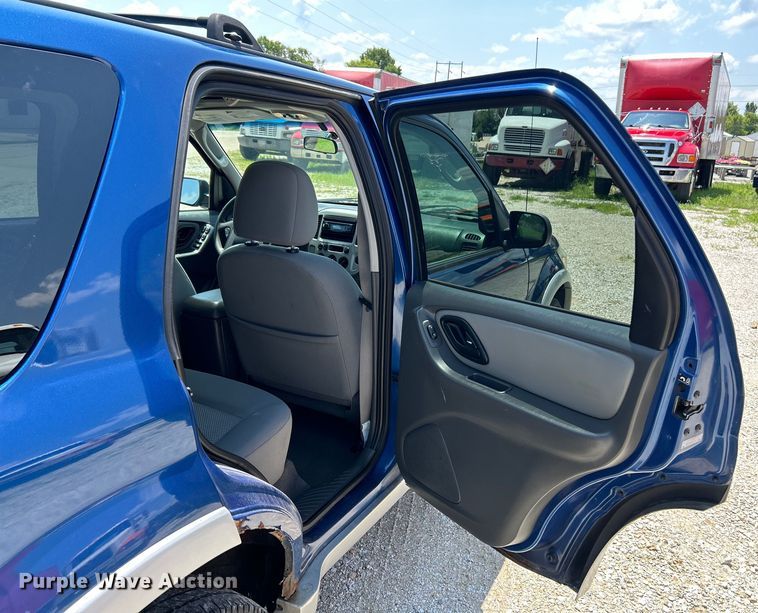 image for item EK4919 2007 Ford Escape XLT SUV