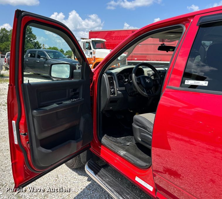 image for item EK4920 2012 Dodge  Ram 3500HD Crew Cab utility bed pickup truck