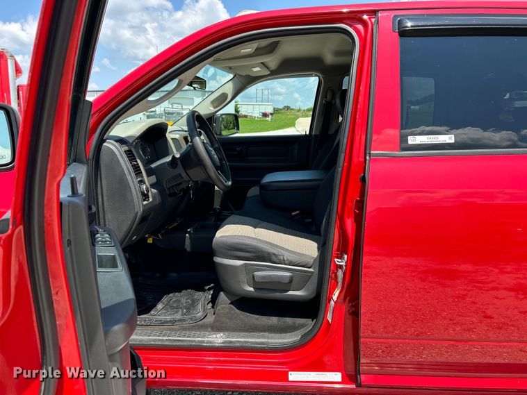 image for item EK4920 2012 Dodge  Ram 3500HD Crew Cab utility bed pickup truck