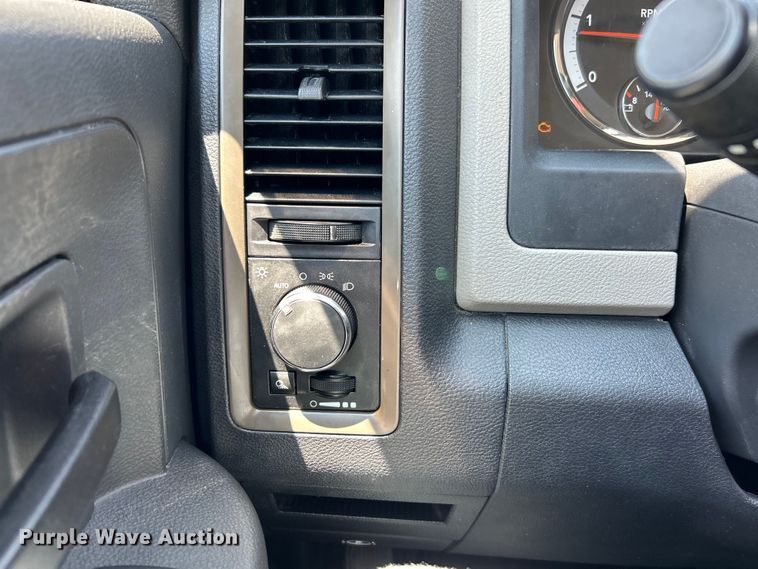 image for item EK4920 2012 Dodge  Ram 3500HD Crew Cab utility bed pickup truck