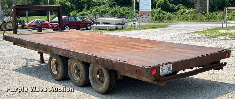image for item EK4960 1978 Wheeler equipment trailer
