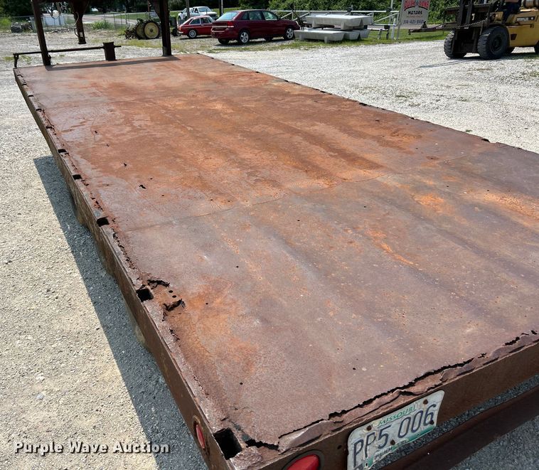 image for item EK4960 1978 Wheeler equipment trailer