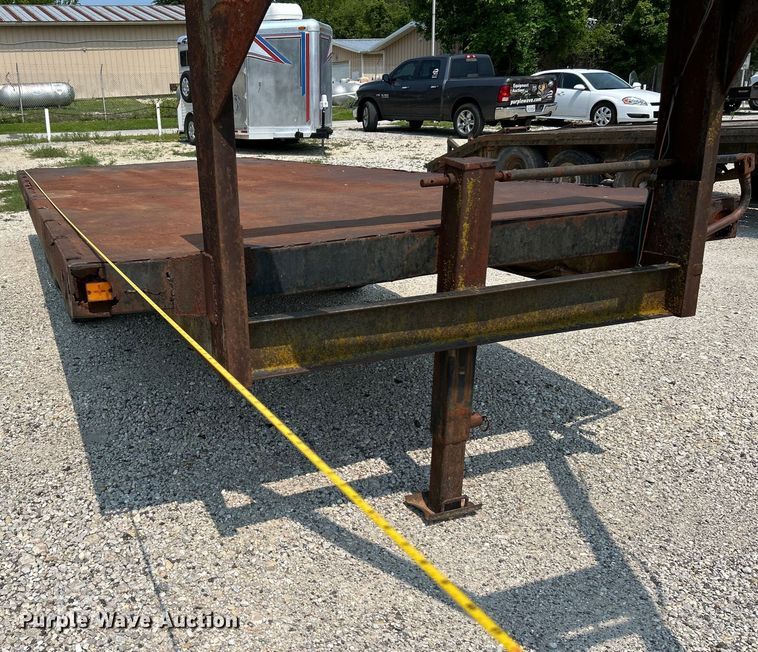 image for item EK4960 1978 Wheeler equipment trailer