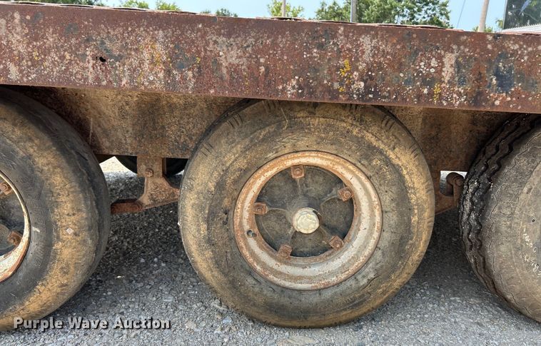 image for item EK4960 1978 Wheeler equipment trailer