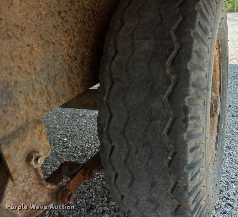 image for item EK4960 1978 Wheeler equipment trailer