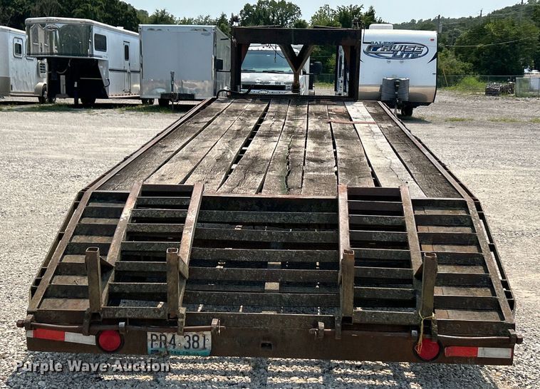 image for item EK4961 1992 shop built equipment trailer