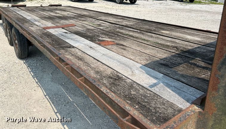 image for item EK4961 1992 shop built equipment trailer