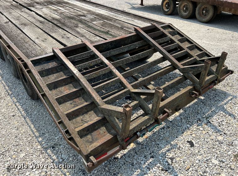 image for item EK4961 1992 shop built equipment trailer
