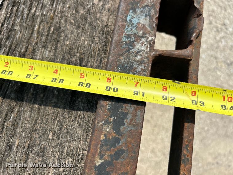 image for item EK4961 1992 shop built equipment trailer