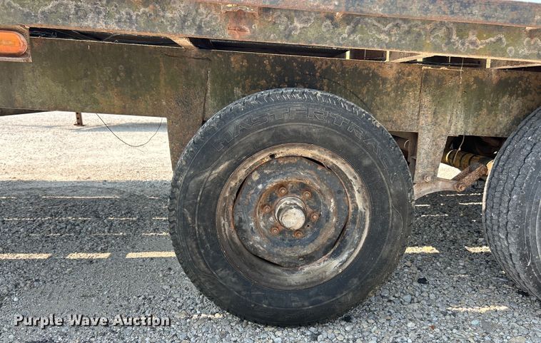 image for item EK4961 1992 shop built equipment trailer