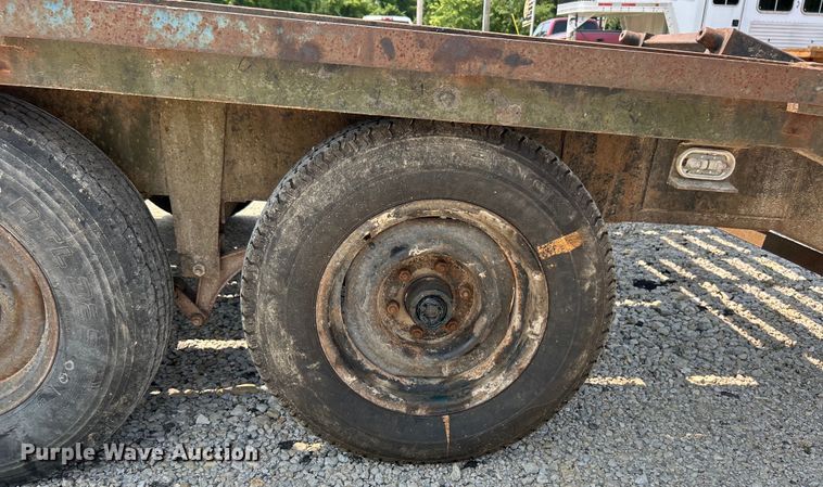 image for item EK4961 1992 shop built equipment trailer