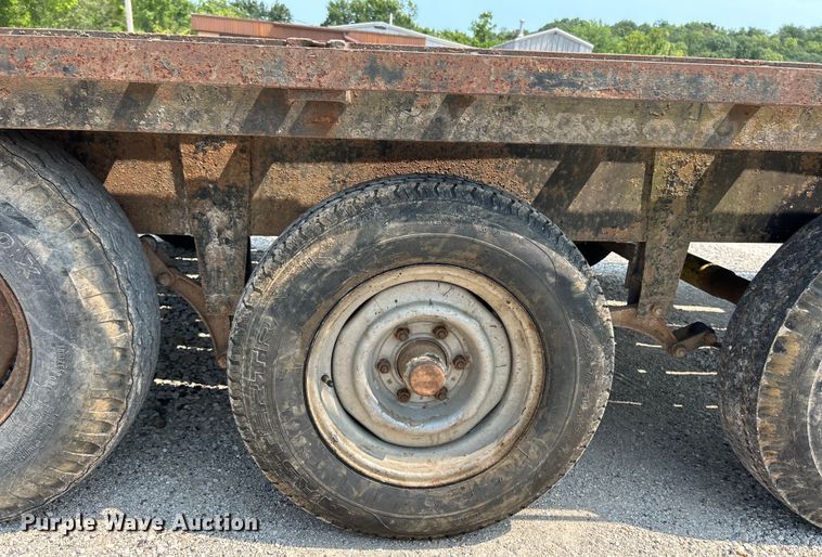 image for item EK4961 1992 shop built equipment trailer