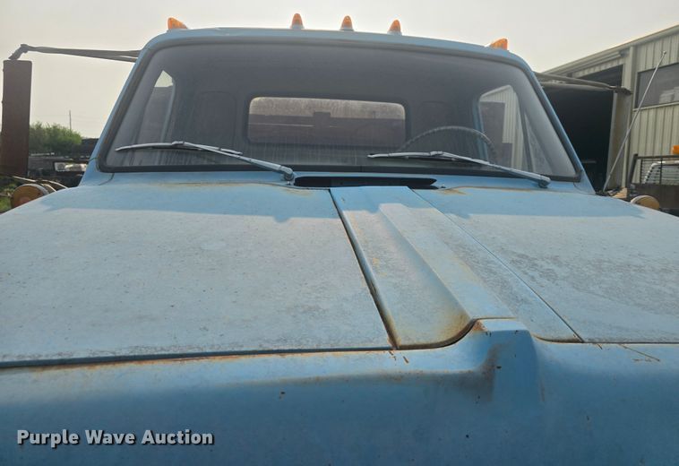 image for item EK6251 1967 GMC grain truck