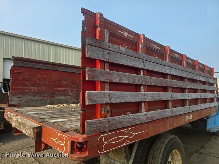 image for item EK6251 1967 GMC grain truck