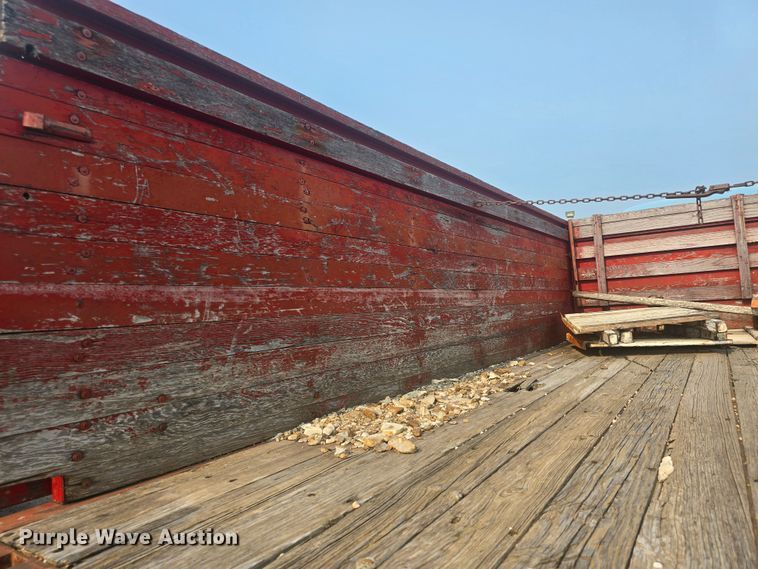 image for item EK6251 1967 GMC grain truck