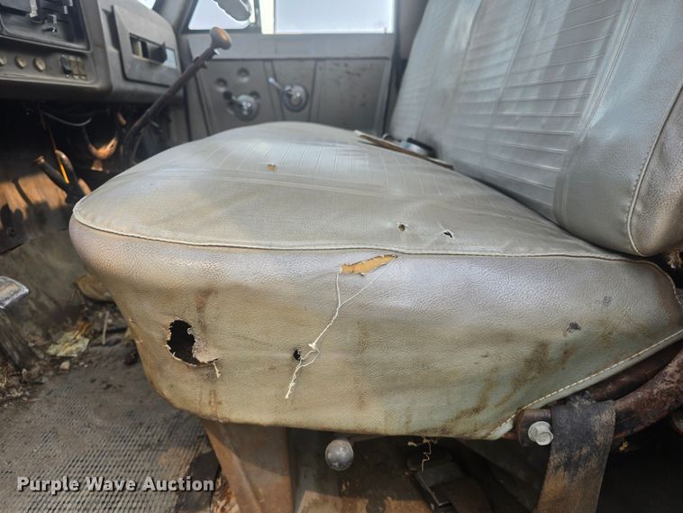 image for item EK6251 1967 GMC grain truck