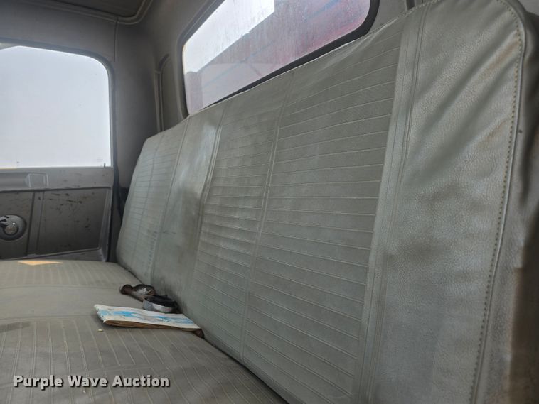 image for item EK6251 1967 GMC grain truck