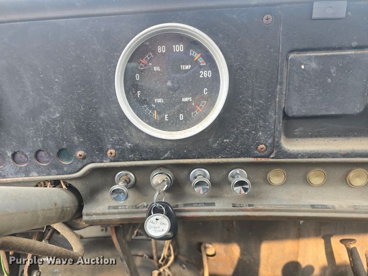 image for item EK6251 1967 GMC grain truck