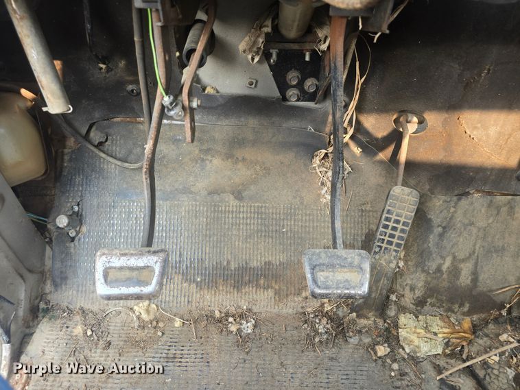 image for item EK6251 1967 GMC grain truck