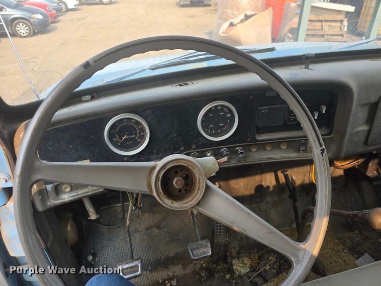 image for item EK6251 1967 GMC grain truck