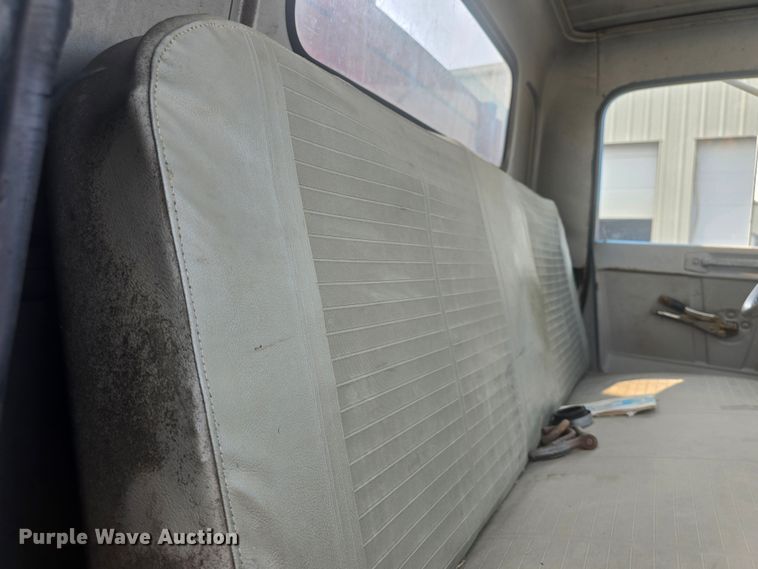 image for item EK6251 1967 GMC grain truck