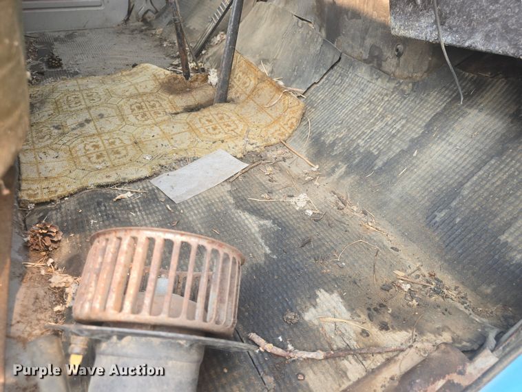 image for item EK6251 1967 GMC grain truck