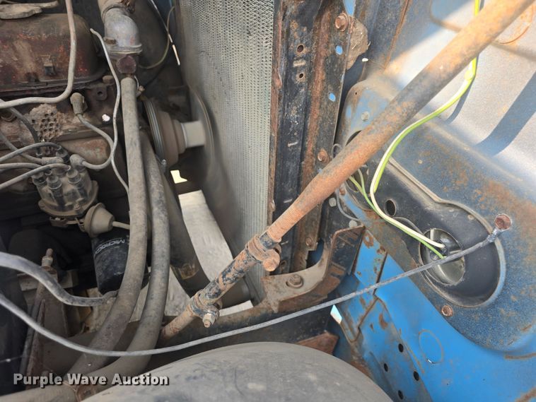 image for item EK6251 1967 GMC grain truck