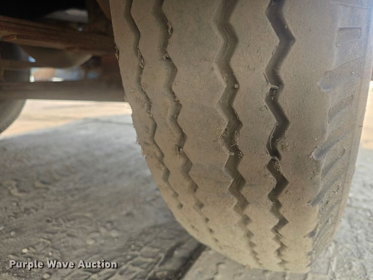 image for item EK6251 1967 GMC grain truck